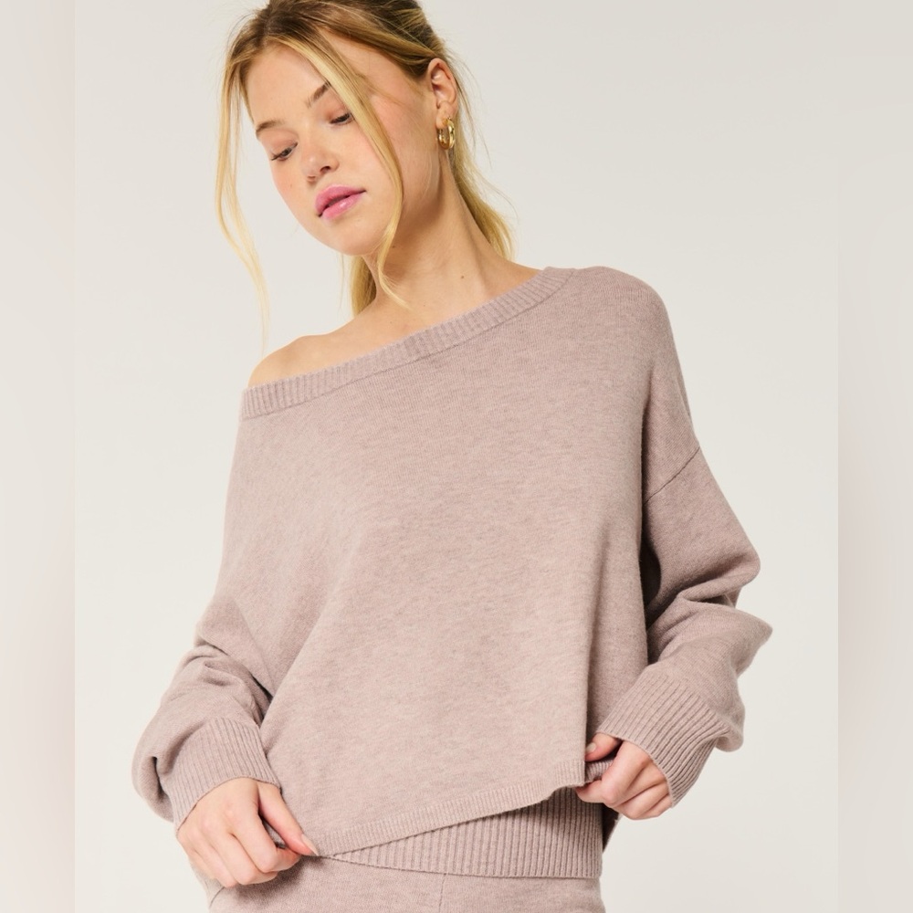 Gilly Hicks Cozy Off Shoulder Sweater